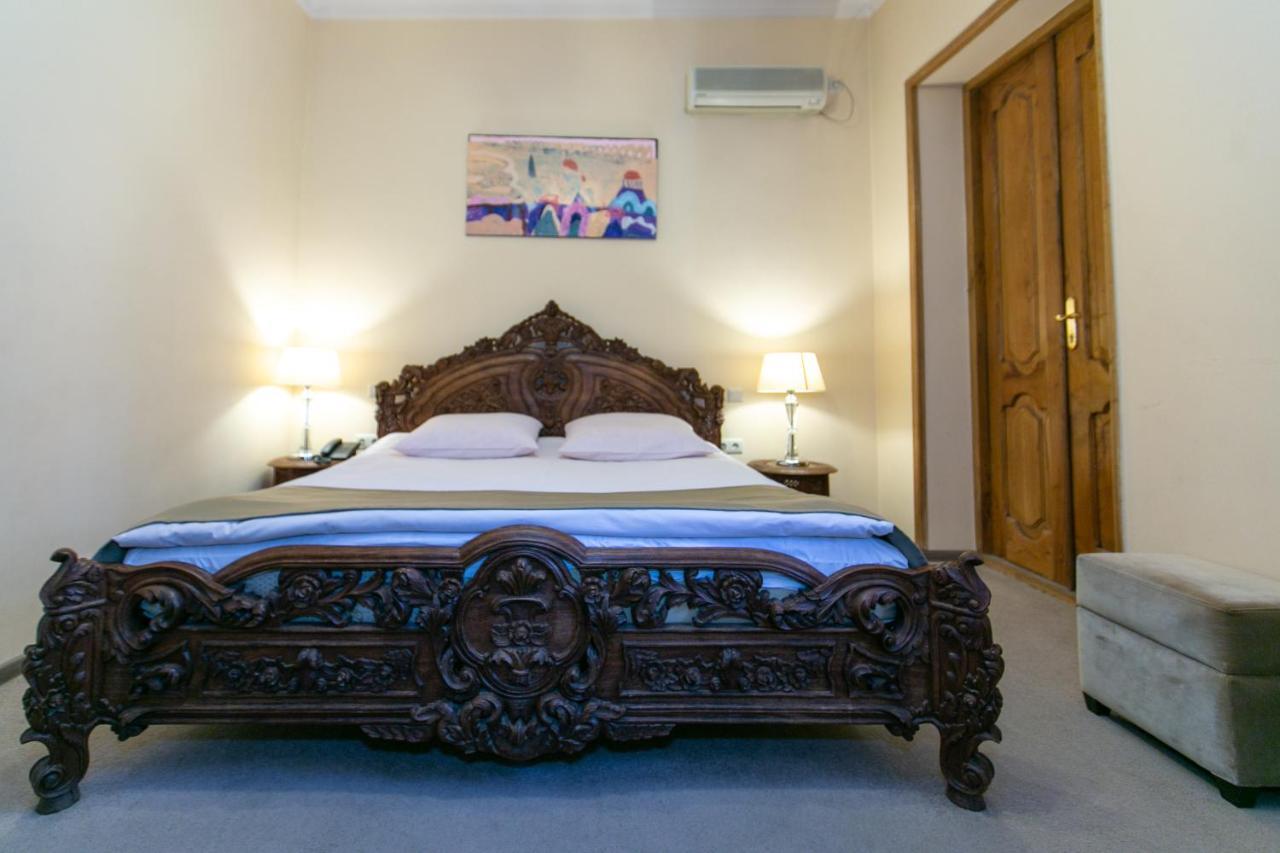 Hotel Vip Тбілісі Екстер'єр фото